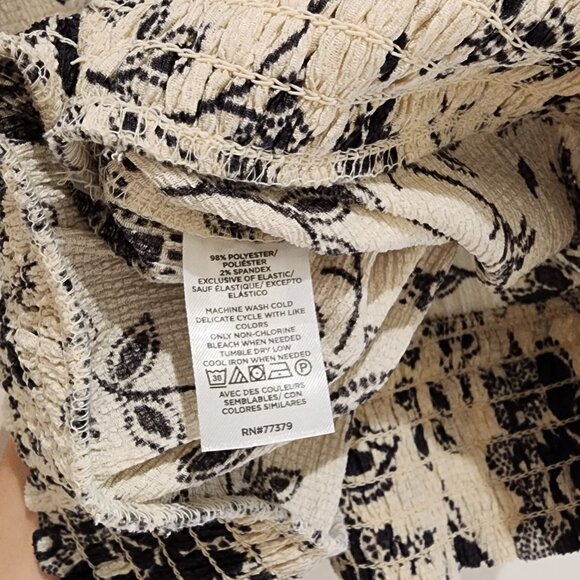 Ann Taylor Petite Floral Capped Blouse - Picture 5 of 5